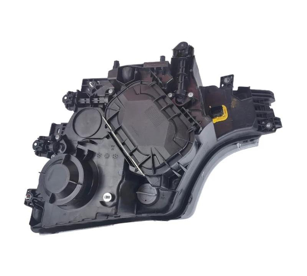 Mercedes Actros Headlight Assembly RHS MP4  YEAR 2022 9608200339 9608200239 9608200539 9608200439
